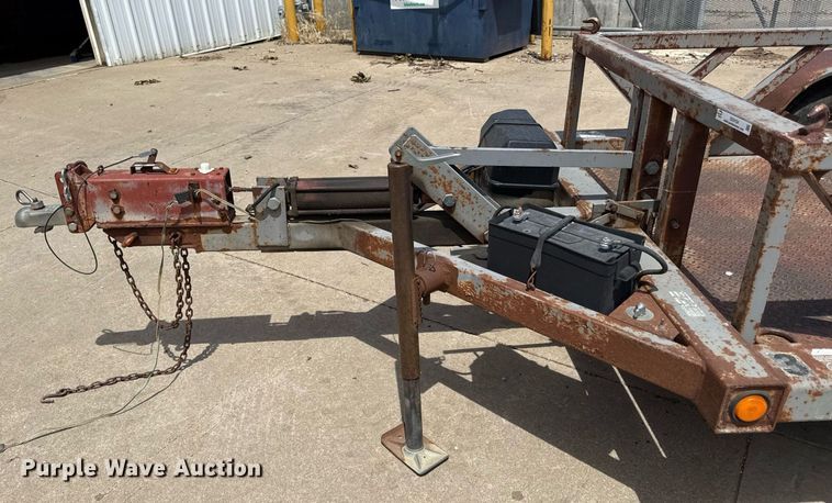 image for item DZ4154 1999 Escalate trailer ET4000 utility trailer