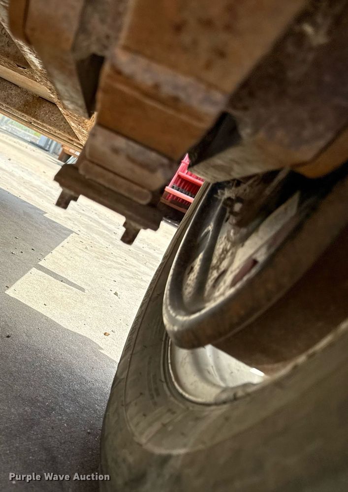 image for item DZ4154 1999 Escalate trailer ET4000 utility trailer