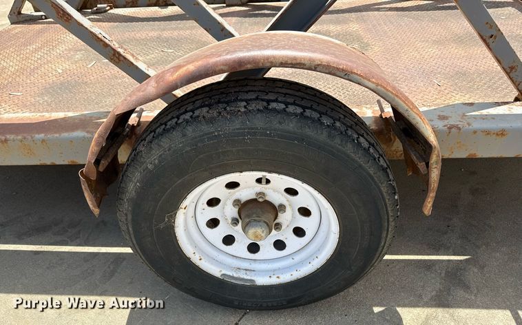 image for item DZ4154 1999 Escalate trailer ET4000 utility trailer