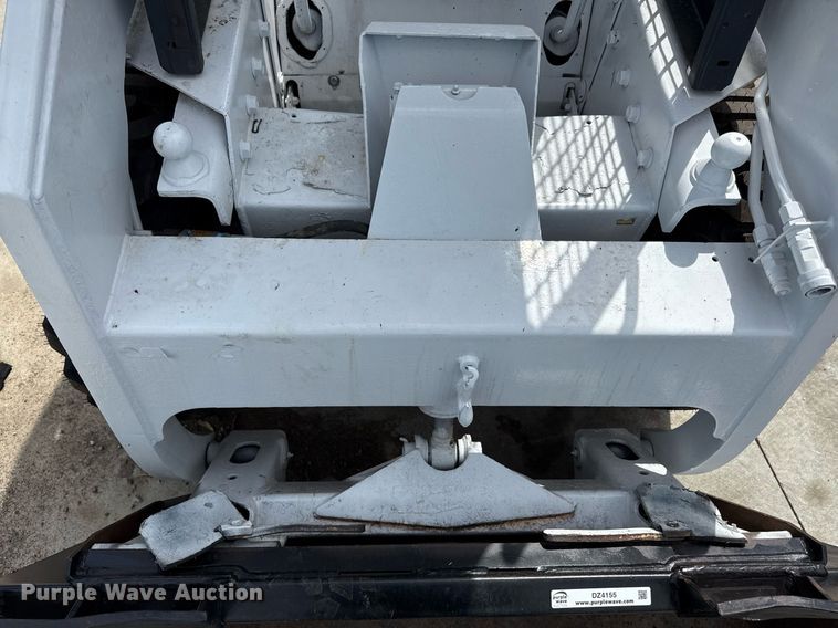 image for item DZ4155 1983 Bobcat 642 skid steer loader