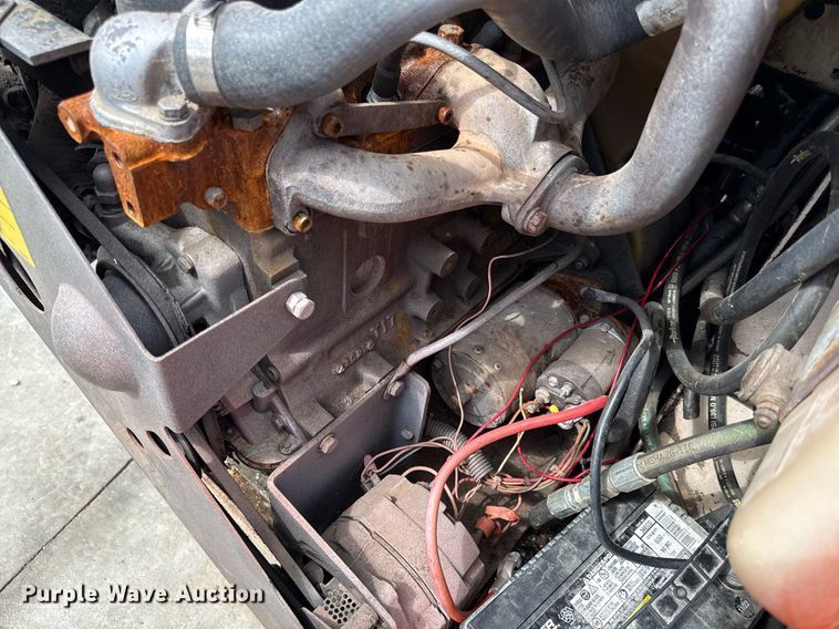 image for item DZ4155 1983 Bobcat 642 skid steer loader