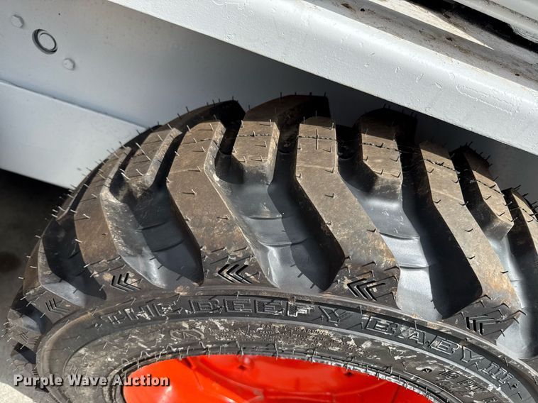 image for item DZ4155 1983 Bobcat 642 skid steer loader