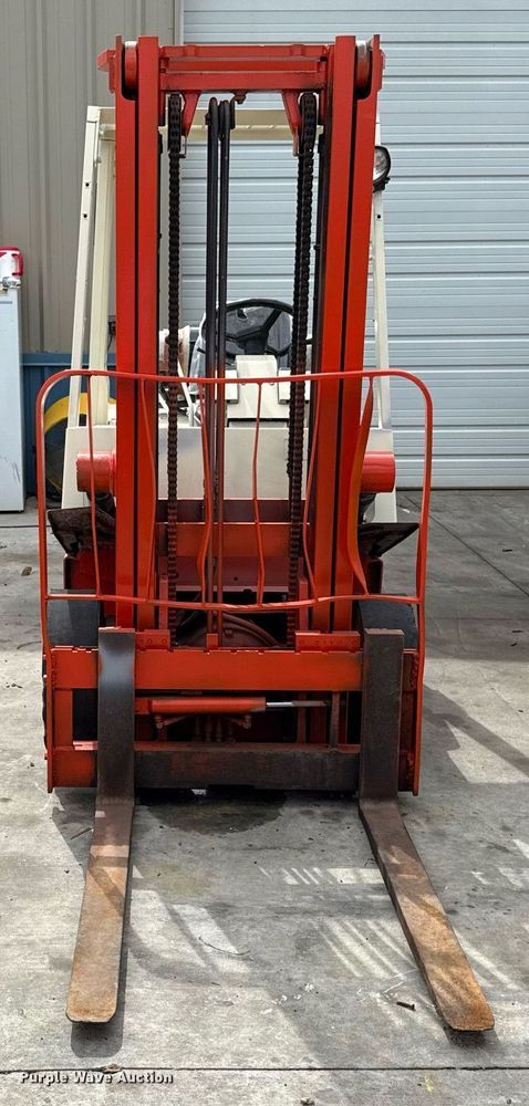image for item DZ4157 Nissan 50 forklift