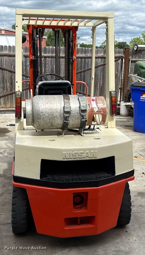 image for item DZ4157 Nissan 50 forklift