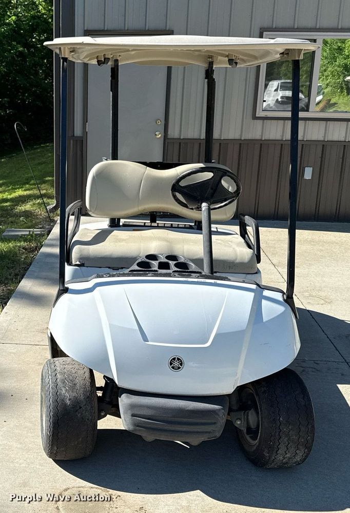 image for item DZ4160 Yamaha YDRAX golf cart