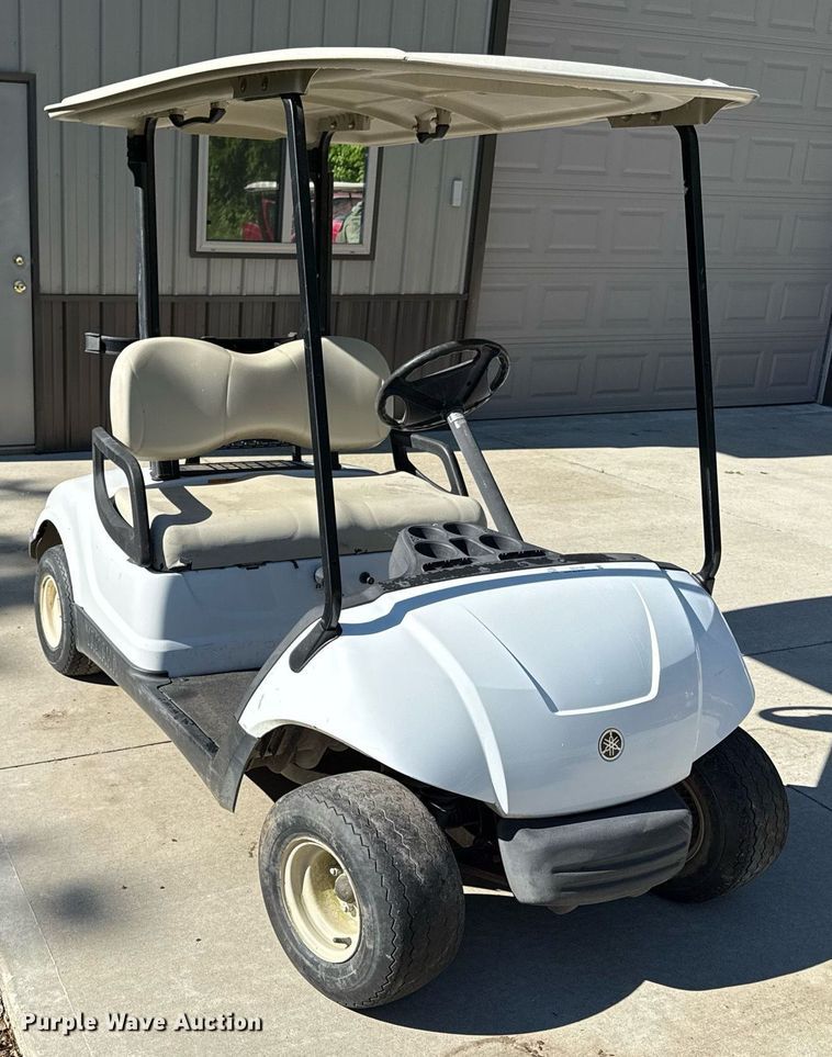 image for item DZ4160 Yamaha YDRAX golf cart