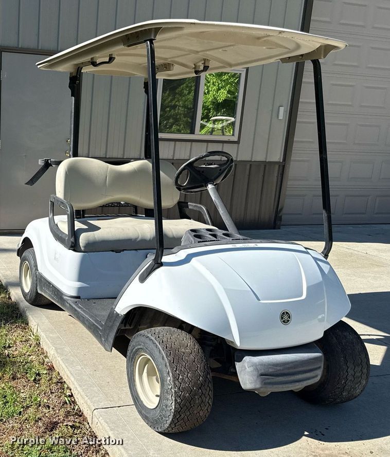 image for item DZ4161 2010 Yamaha YDRAX golf cart