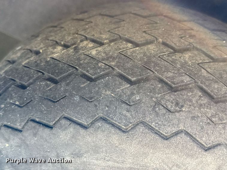 image for item DZ4161 2010 Yamaha YDRAX golf cart