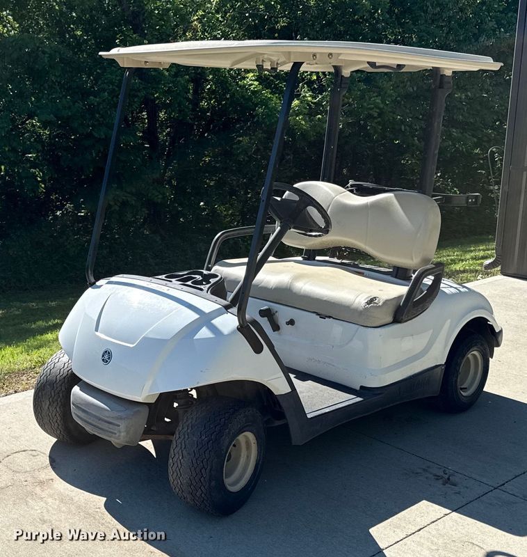image for item DZ4162 2010 Yamaha YDRAX golf cart