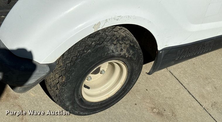 image for item DZ4162 2010 Yamaha YDRAX golf cart