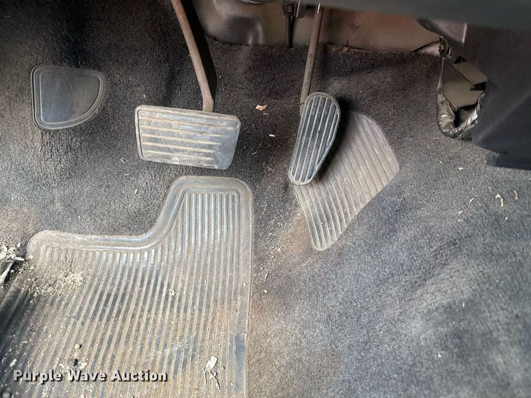 image for item DZ4183 2003 Chevrolet S10 Ext. Cab pickup truck