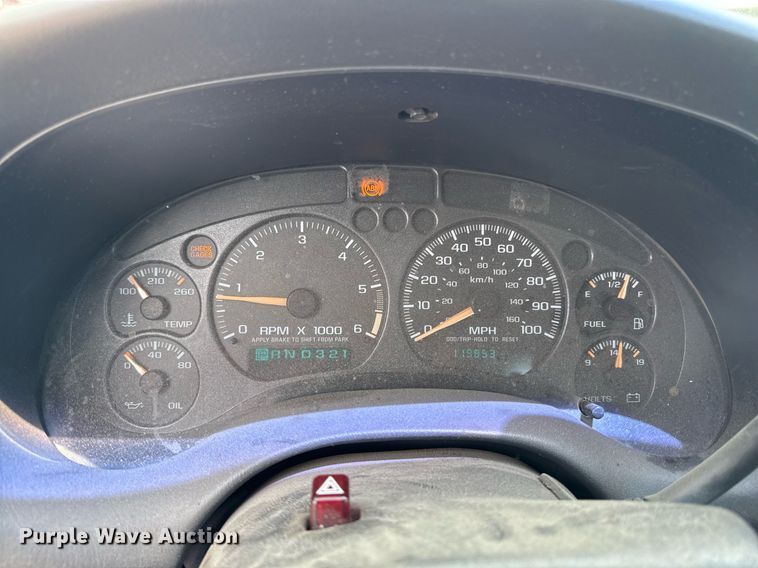 image for item DZ4183 2003 Chevrolet S10 Ext. Cab pickup truck