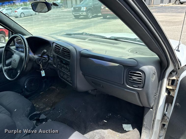 image for item DZ4183 2003 Chevrolet S10 Ext. Cab pickup truck