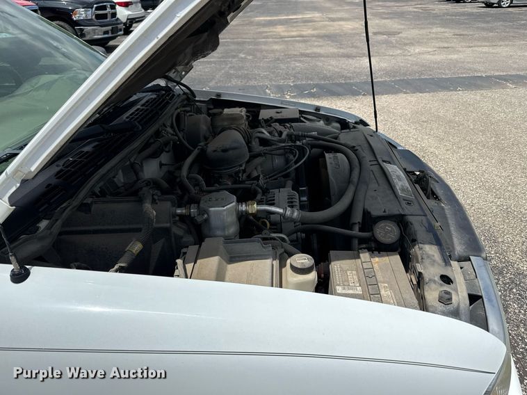 image for item DZ4183 2003 Chevrolet S10 Ext. Cab pickup truck