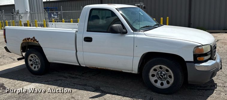 image for item DZ4184 2006 GMC Sierra 1500 pickup truck