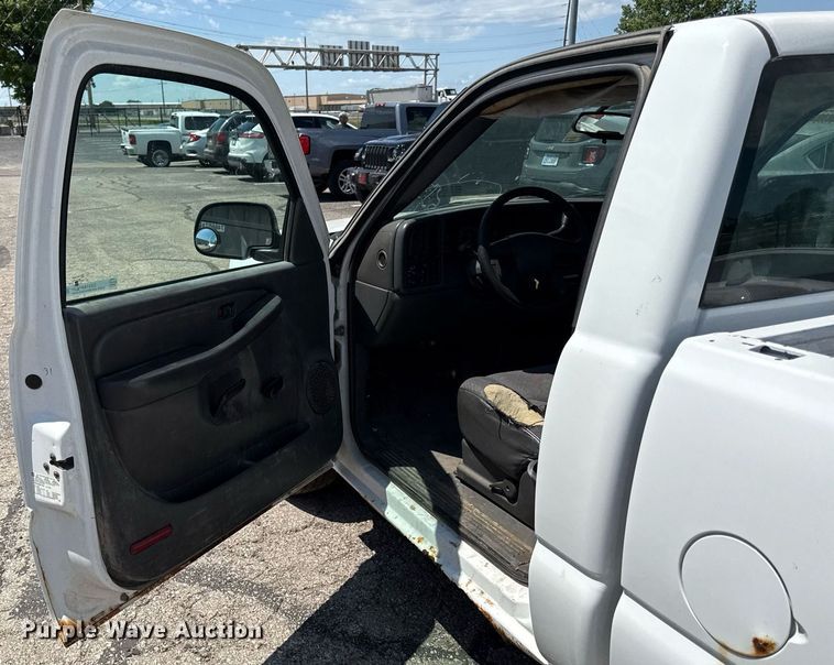 image for item DZ4184 2006 GMC Sierra 1500 pickup truck