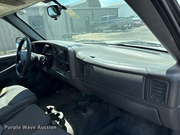 image for item DZ4184 2006 GMC Sierra 1500 pickup truck