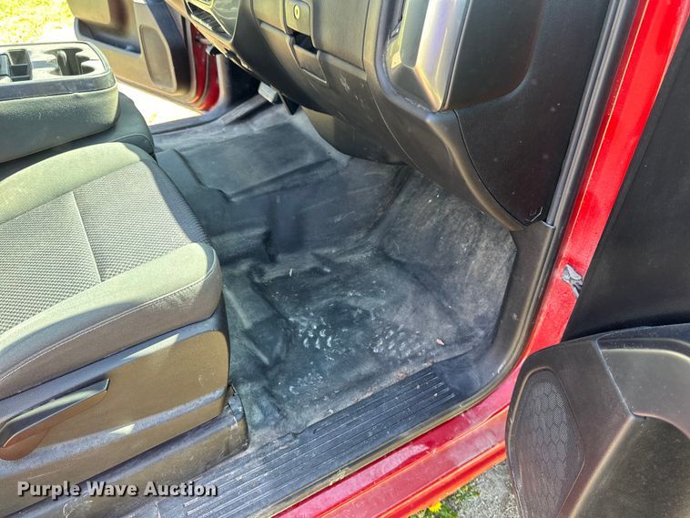 image for item EB2560 2014 Chevrolet  Silverado 1500 Double Cab pickup truck