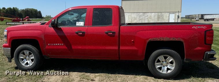 image for item EB2561 2014 Chevrolet  Silverado 1500 Double Cab pickup truck