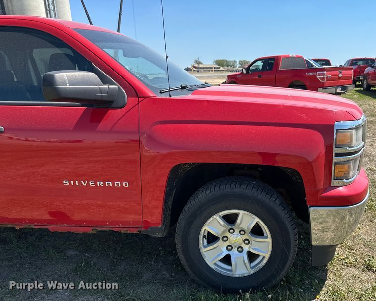 image for item EB2561 2014 Chevrolet  Silverado 1500 Double Cab pickup truck
