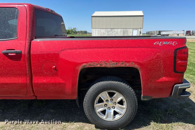 image for item EB2561 2014 Chevrolet  Silverado 1500 Double Cab pickup truck