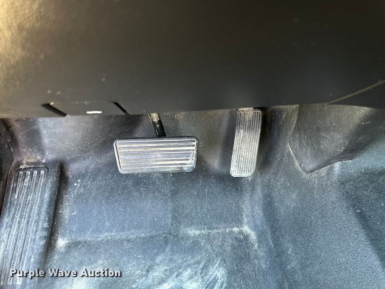 image for item EB2561 2014 Chevrolet  Silverado 1500 Double Cab pickup truck