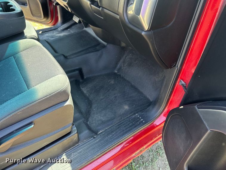 image for item EB2561 2014 Chevrolet  Silverado 1500 Double Cab pickup truck