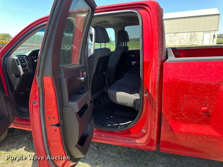 image for item EB2561 2014 Chevrolet  Silverado 1500 Double Cab pickup truck