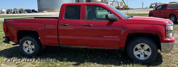 image for item EB2562 2014 Chevrolet  Silverado 1500 Double Cab pickup truck