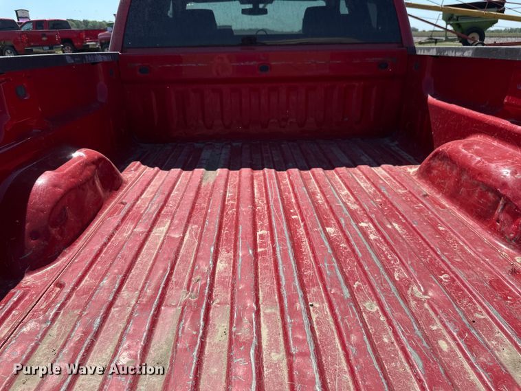 image for item EB2562 2014 Chevrolet  Silverado 1500 Double Cab pickup truck