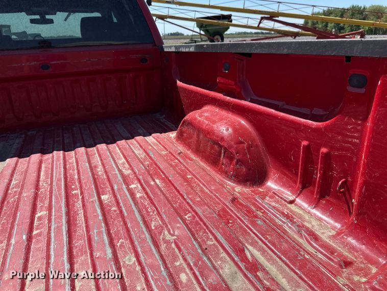 image for item EB2562 2014 Chevrolet  Silverado 1500 Double Cab pickup truck