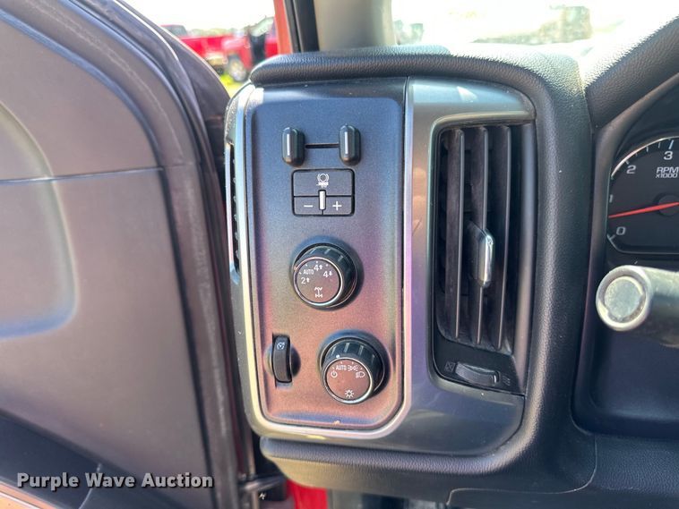 image for item EB2562 2014 Chevrolet  Silverado 1500 Double Cab pickup truck