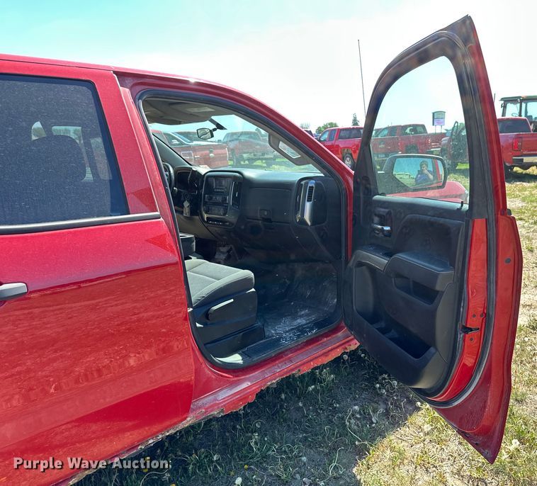 image for item EB2562 2014 Chevrolet  Silverado 1500 Double Cab pickup truck