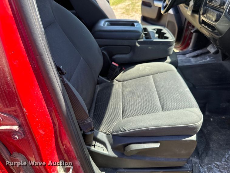 image for item EB2562 2014 Chevrolet  Silverado 1500 Double Cab pickup truck