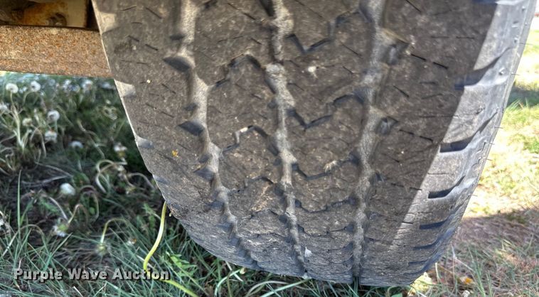 image for item EB2562 2014 Chevrolet  Silverado 1500 Double Cab pickup truck