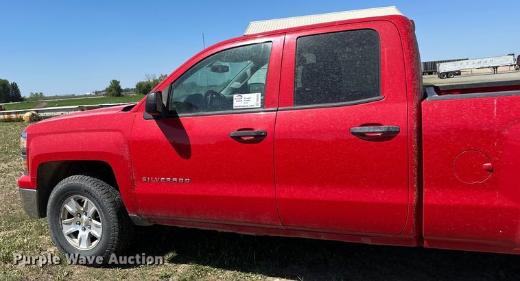 image for item EB2563 2014 Chevrolet  Silverado 1500 Double Cab pickup truck