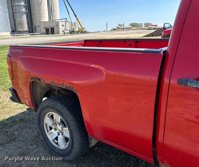 image for item EB2563 2014 Chevrolet  Silverado 1500 Double Cab pickup truck