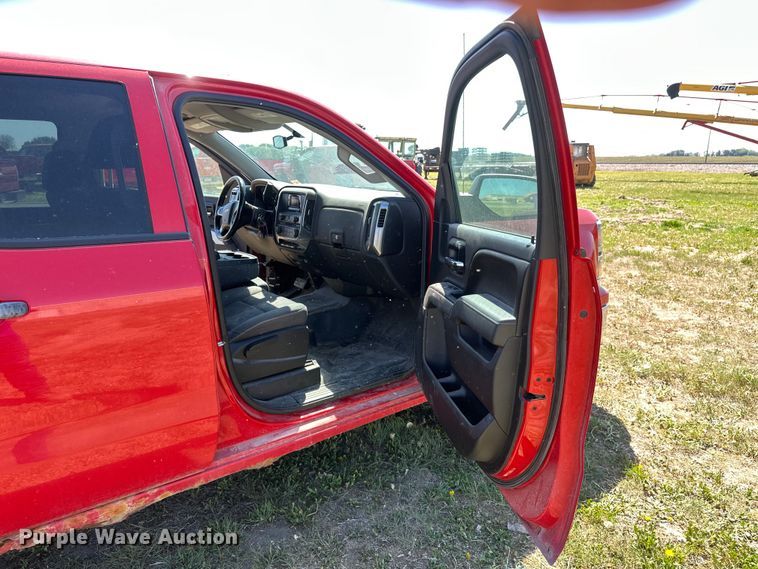 image for item EB2563 2014 Chevrolet  Silverado 1500 Double Cab pickup truck