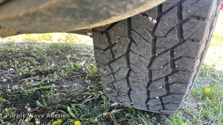 image for item EB2563 2014 Chevrolet  Silverado 1500 Double Cab pickup truck