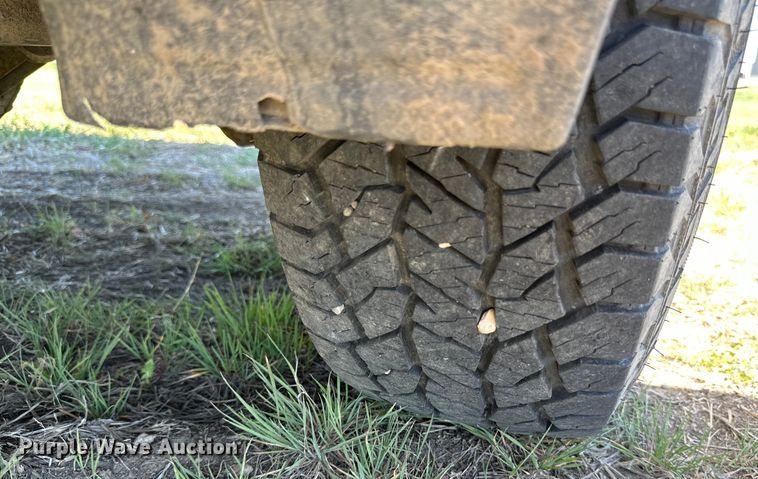 image for item EB2563 2014 Chevrolet  Silverado 1500 Double Cab pickup truck