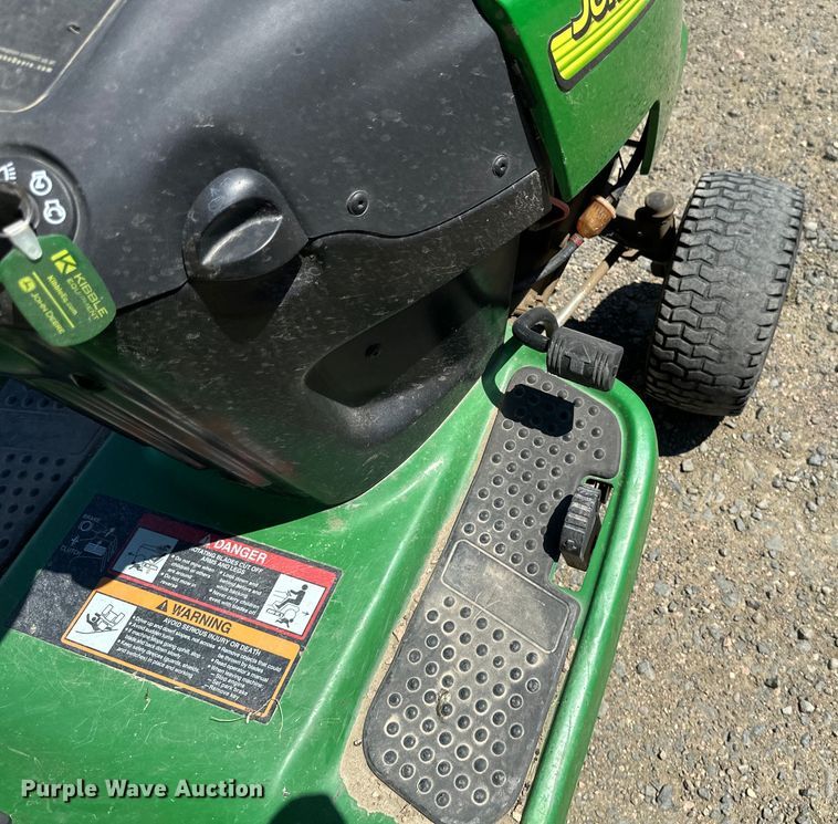 image for item EB2570 John Deere  L118 lawn mower