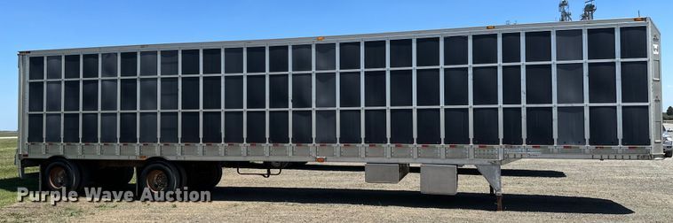 image for item EB2571 2005 Barrett livestock trailer