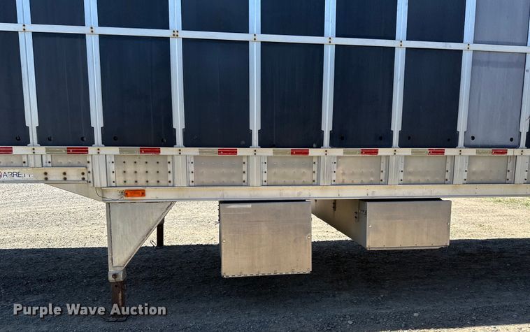 image for item EB2571 2005 Barrett livestock trailer