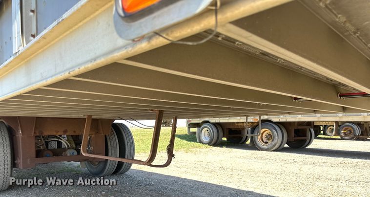 image for item EB2571 2005 Barrett livestock trailer