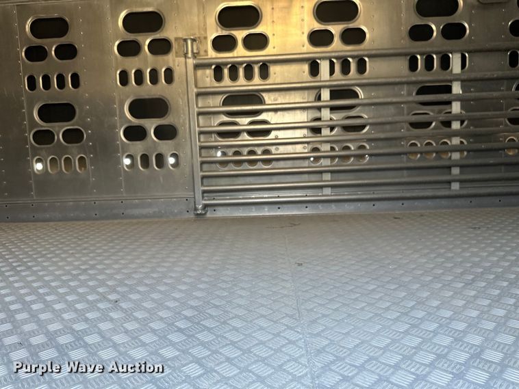 image for item EB2571 2005 Barrett livestock trailer