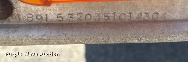 image for item EB2571 2005 Barrett livestock trailer