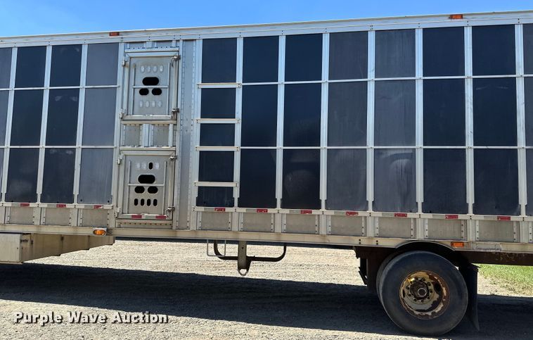 image for item EB2572 2008 Barrett livestock trailer
