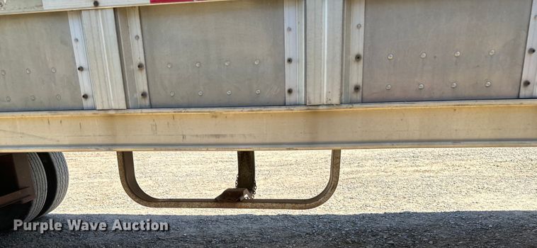 image for item EB2572 2008 Barrett livestock trailer