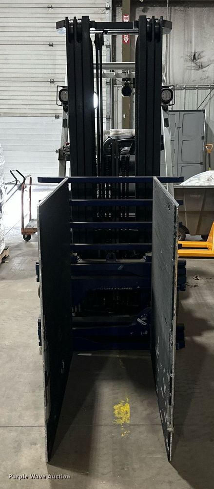 image for item EB2585 2019 UniCarriers CSF40 forklift