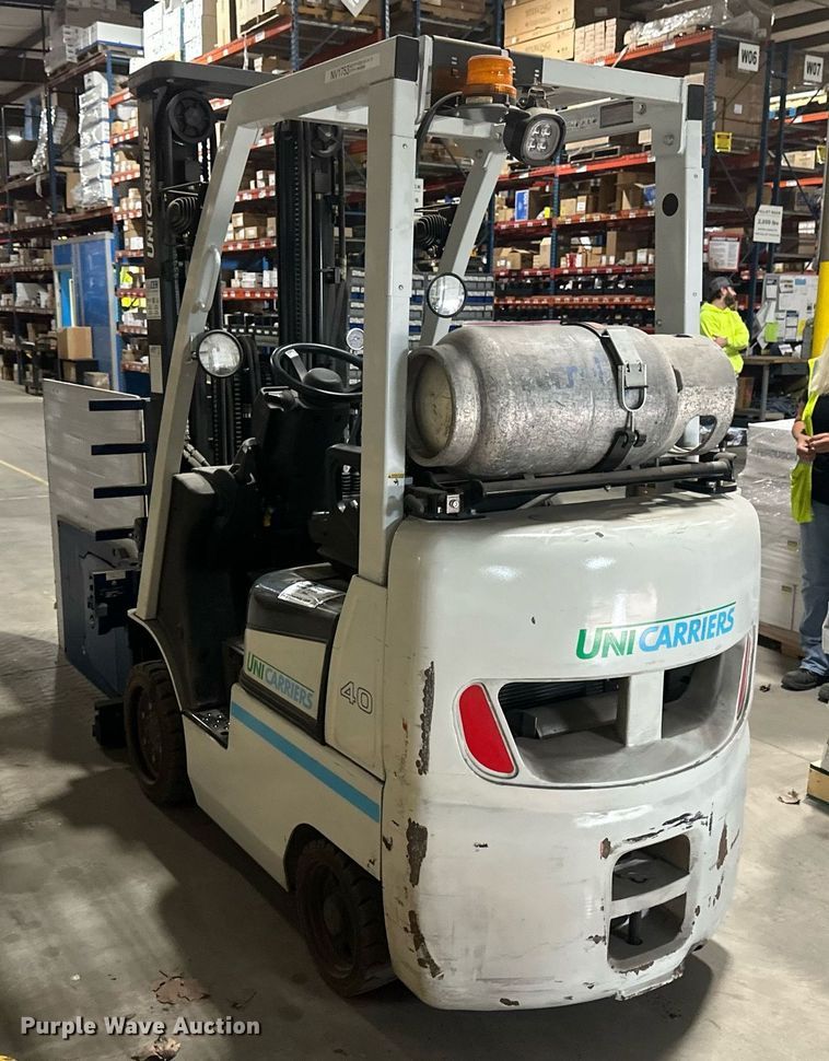 image for item EB2585 2019 UniCarriers CSF40 forklift